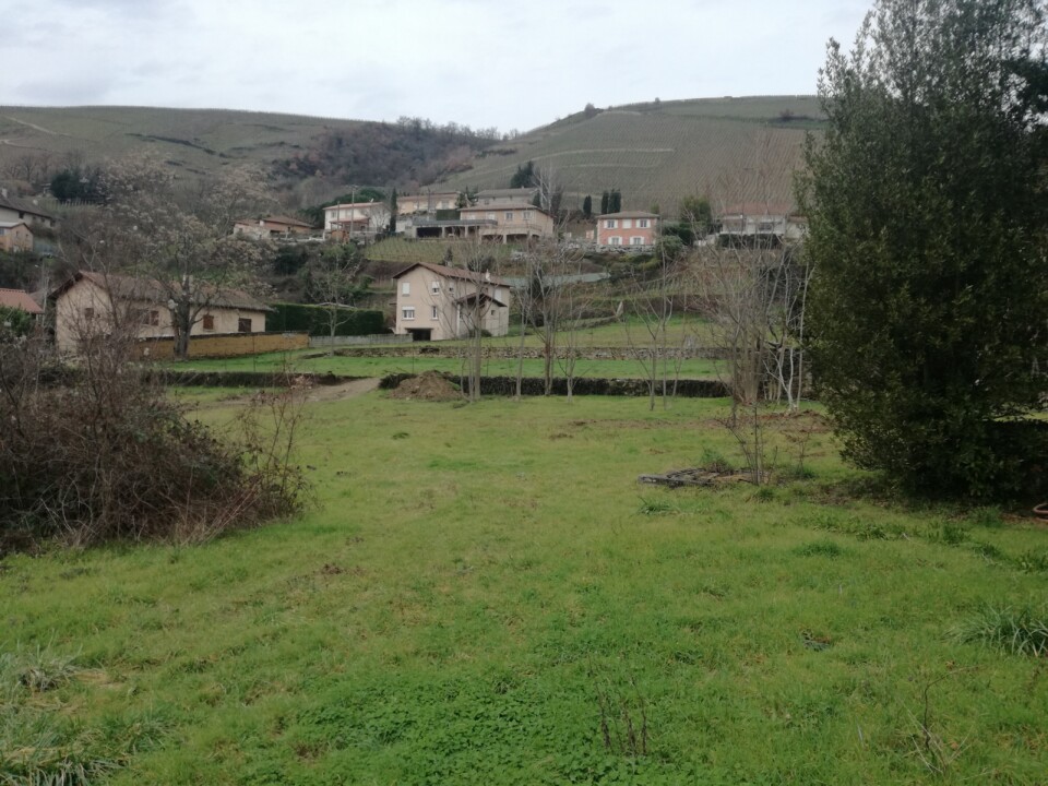 TERRAIN 413 m² + MAISON 87 m² AMPUIS
